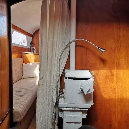 Uebernachten Auf Dem Hotel
